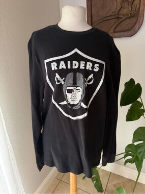 Old Navy Las Vegas Raiders Men’s XL Black Thermal Long Sleeve Shirt NFL